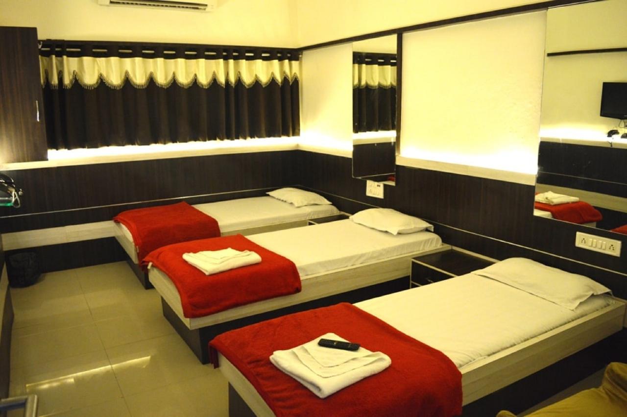 Hotel Excel Executive Amravati Exterior photo